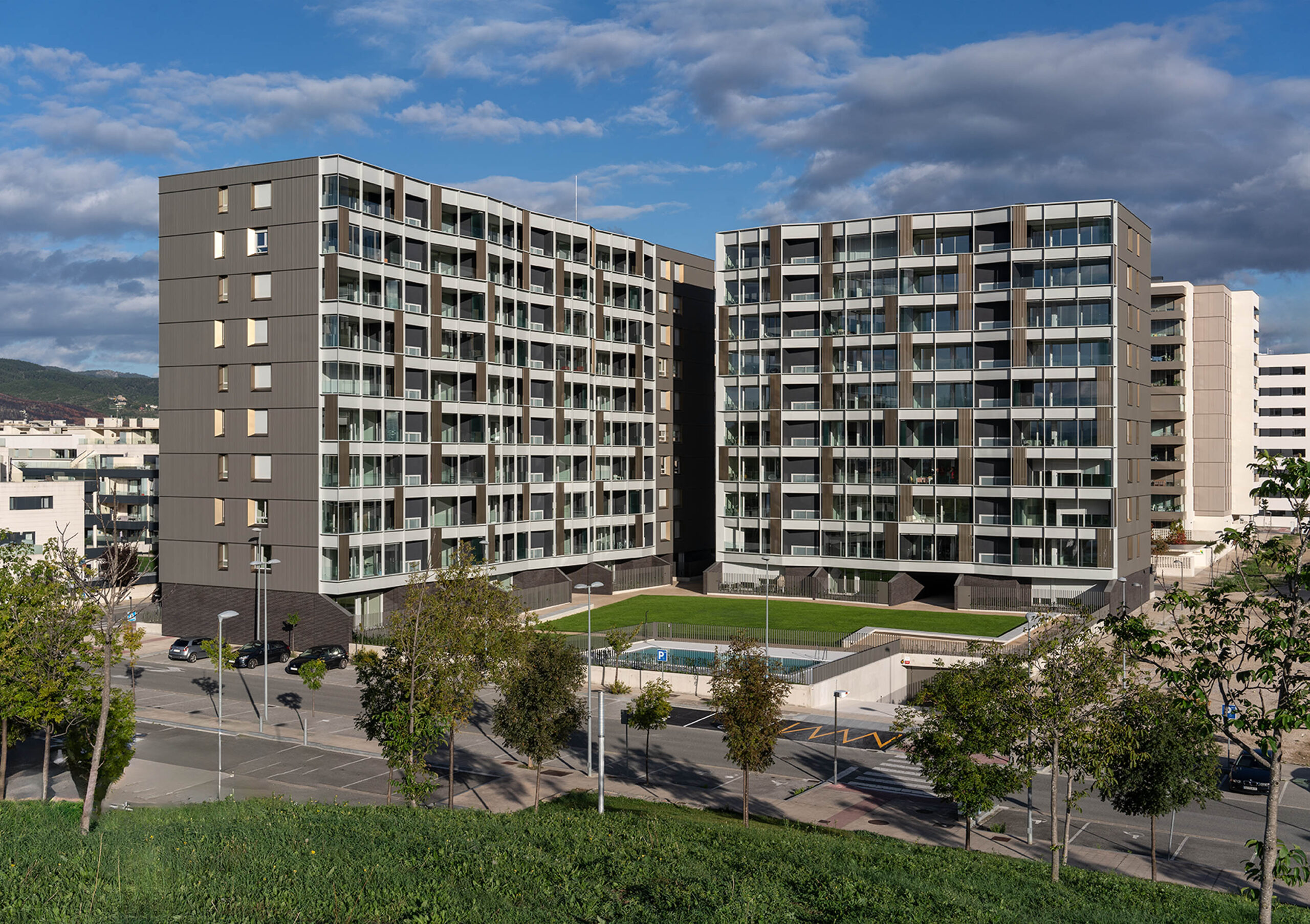 PARQUE RIPAGAINA – RESIDENCIAL 116 VIV.